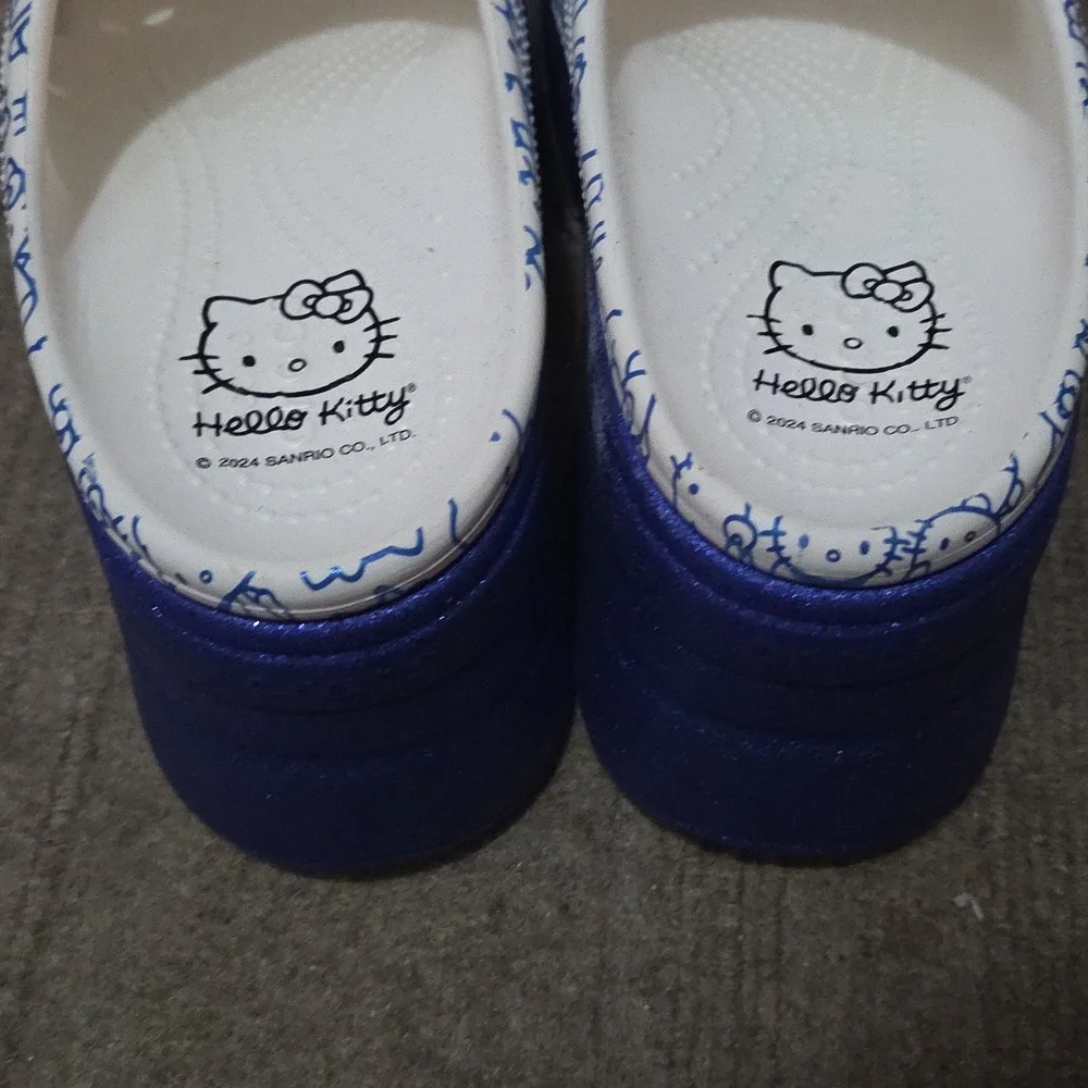 Hello Kitty 🏆 world